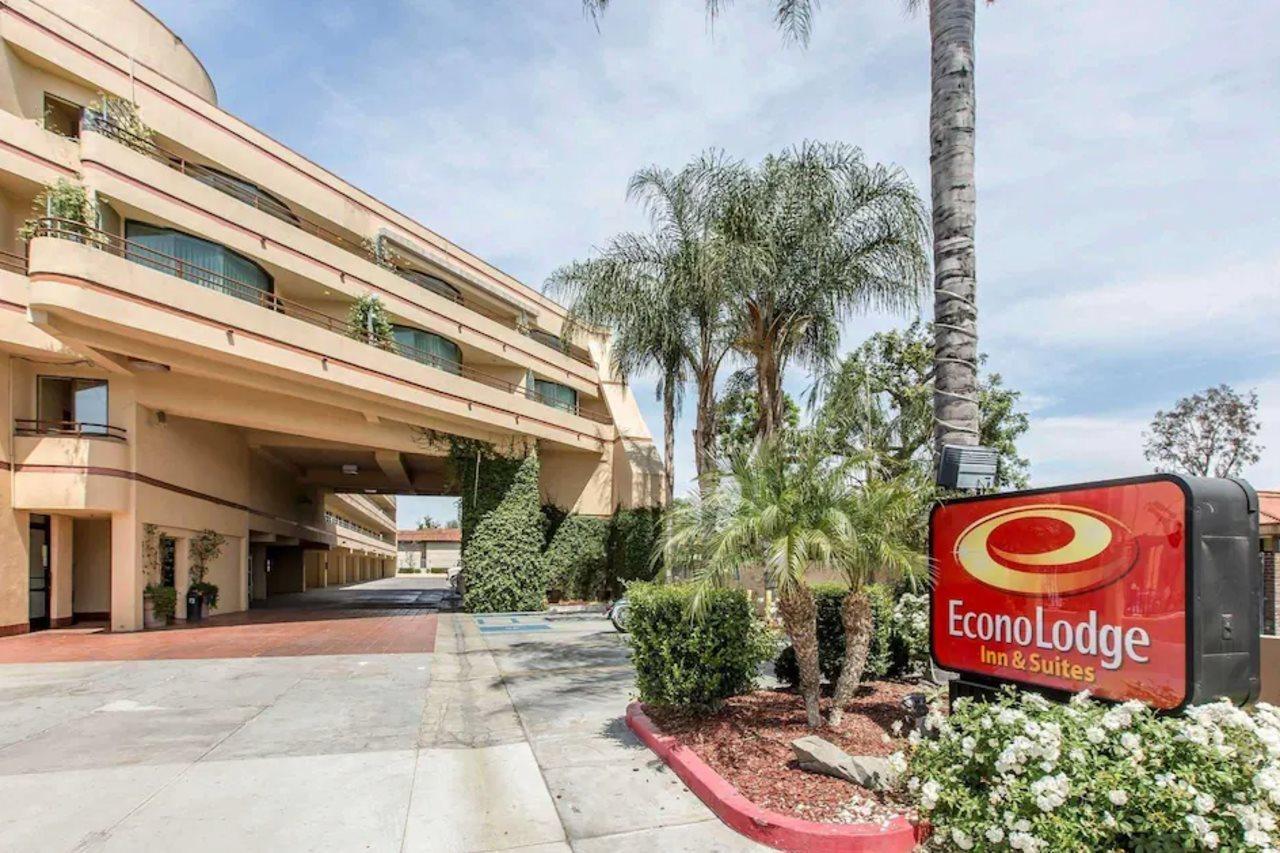 Econo Lodge Inn & Suites Riverside - Corona المظهر الخارجي الصورة