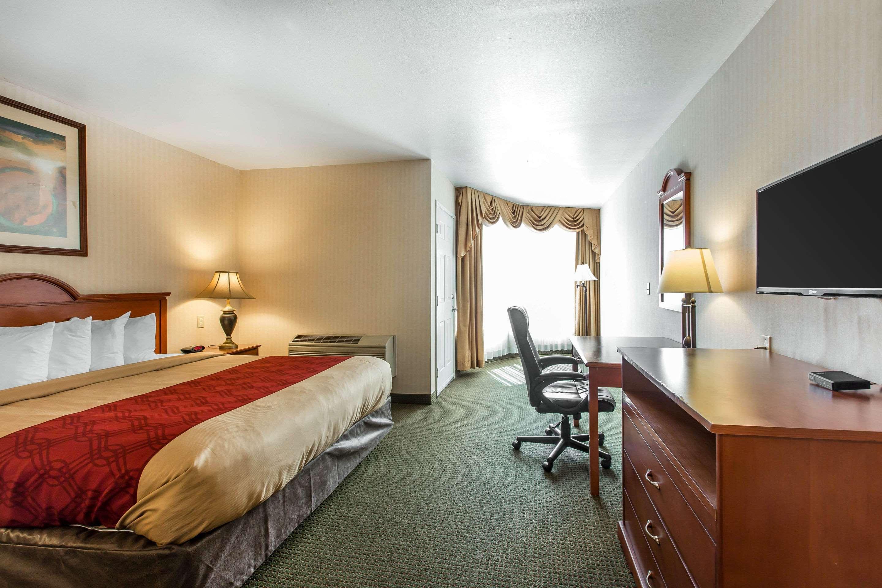 Econo Lodge Inn & Suites Riverside - Corona المظهر الخارجي الصورة
