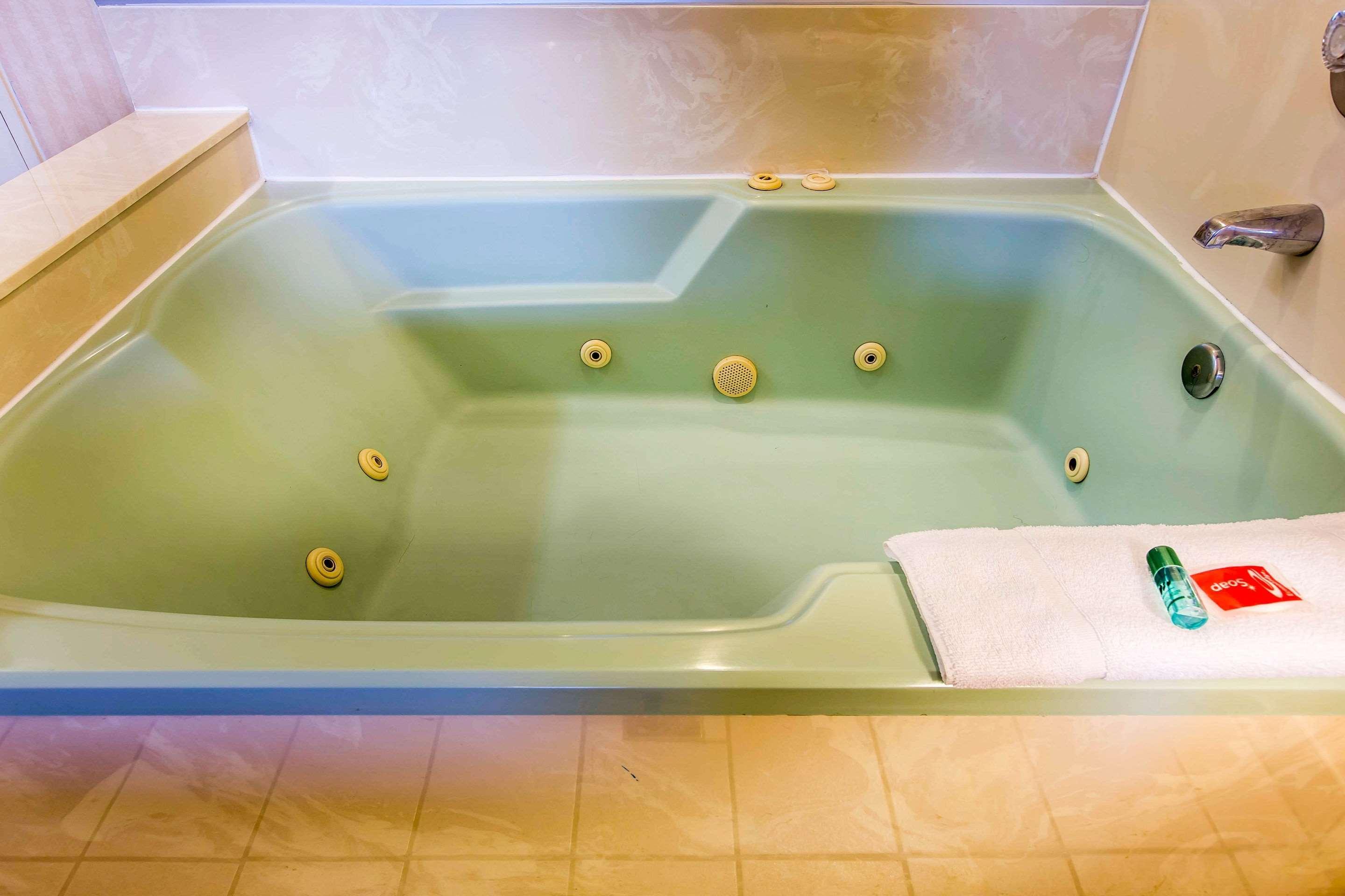 Econo Lodge Inn & Suites Riverside - Corona المظهر الخارجي الصورة