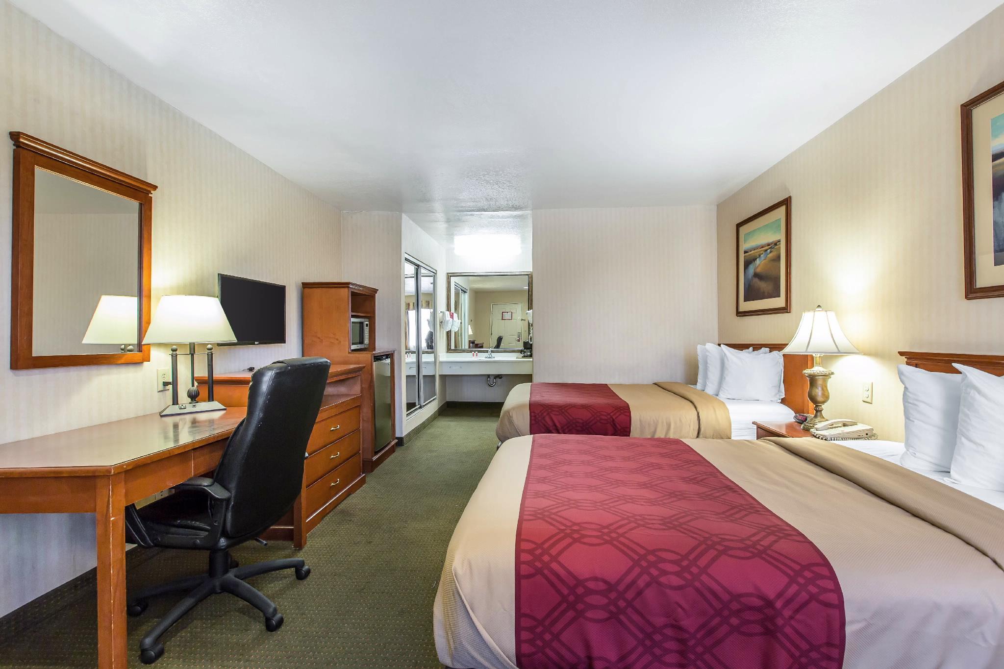 Econo Lodge Inn & Suites Riverside - Corona المظهر الخارجي الصورة