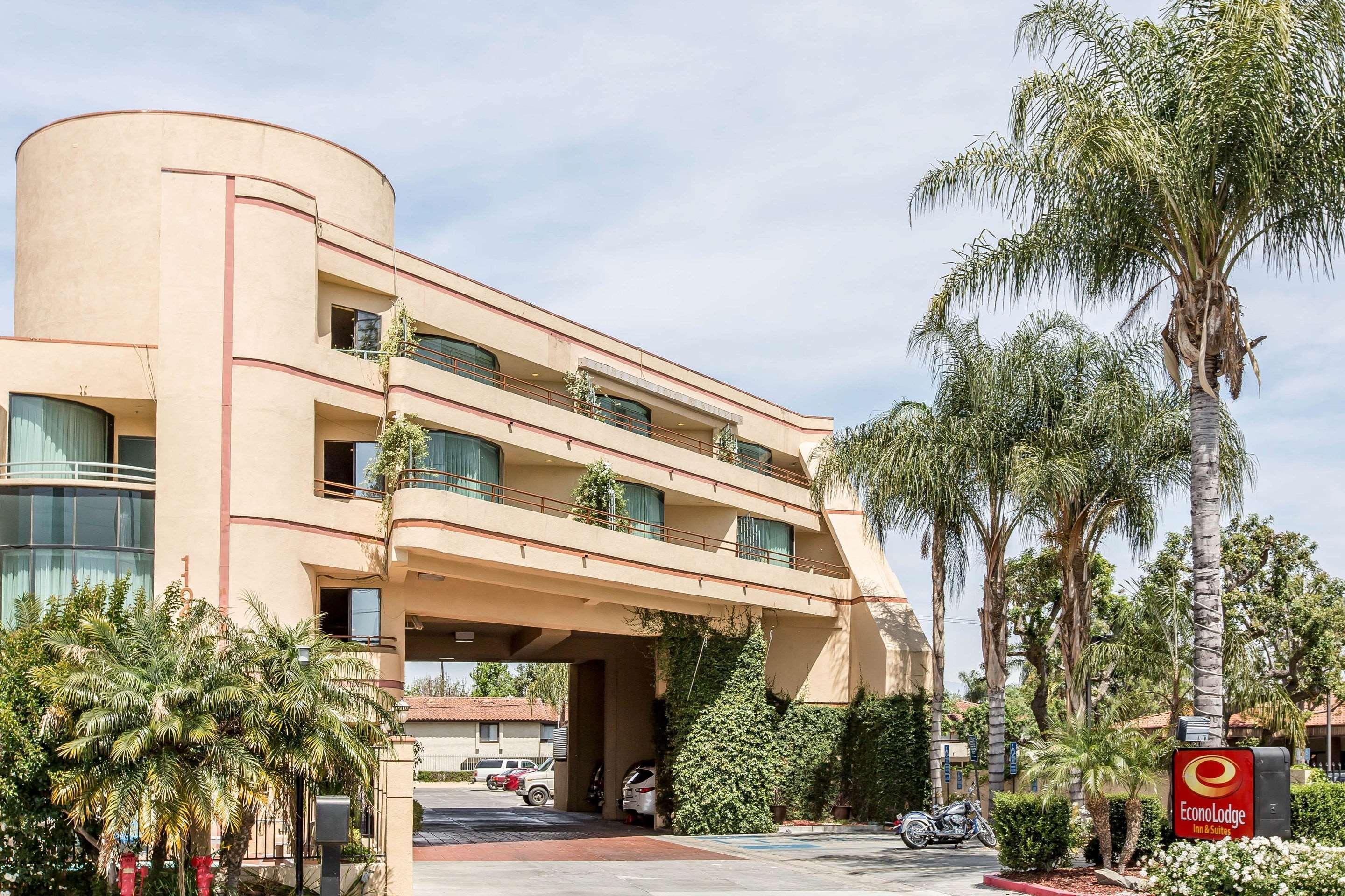 Econo Lodge Inn & Suites Riverside - Corona المظهر الخارجي الصورة
